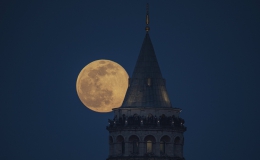 Chiêm ngưỡng chùm ảnh “siêu trăng hồng” tuyệt đẹp ở khắp nơi trên thế giới
