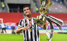Cristiano Ronaldo báo hiệu rời Juventus?