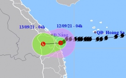 Bão số 5 suy yếu thành áp thấp nhiệt đới đổ bộ vào Đà Nẵng-Bình Định
