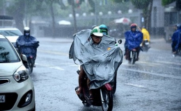 Miền Nam sẽ gia tăng mưa gió vì bão gần Biển Đông