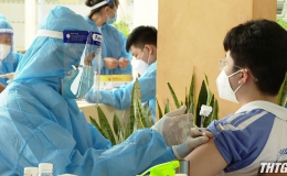 Tiền Giang bắt đầu tiêm mũi 2 vắc xin phòng Covid-19 cho học sinh từ ngày 13/12