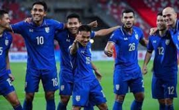 ĐT Thái Lan vẫn phải “chạy theo” ĐT Việt Nam sau chức vô địch AFF Cup 2020