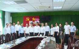 Chủ tịch UBND tỉnh thăm và chúc mừng Ngày Thầy thuốc Việt Nam