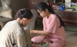 Hoàn cảnh em Nguyễn Thị Thảo Huyên – trường THCS – THPT Long Bình