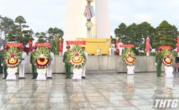 Lãnh đạo tỉnh Tiền Giang dâng hương các anh hùng liệt sĩ nhân kỷ niệm 75 năm Ngày Thương binh – Liệt sĩ