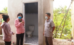 Hội Bảo trợ bệnh nhân nghèo xây tặng 100 hố xí hợp vệ sinh cho người nghèo