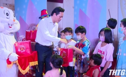 Phó Chủ tịch UBND tỉnh Nguyễn Thành Diệu dự “Vui hội trăng rằm”
