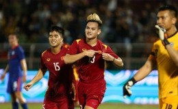 Đội tuyển Việt Nam dễ dàng đánh bại Singapore