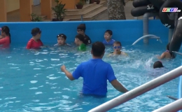 Chuyên đề 10.10 – Cái Bè đẩy mạnh công tác dạy bơi, phòng chống đuối nước cho trẻ em
