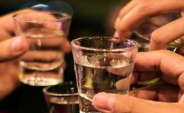 Kiên Giang: 14 người nhập viện do ngộ độc rượu, 3 người nguy kịch