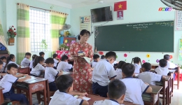 Chuyên đề 8.12 – Cô Lê Thị Ánh – Điển hình trong vườn hoa Giáo dục huyện Tân Phước.