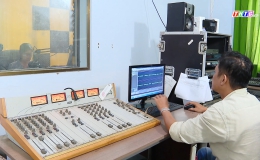 Ống kính truyền hình ” Thực trạng của truyền thanh cơ sở trên địa bàn tỉnh Tiền Giang.