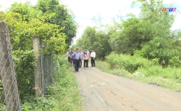 Chuyên đề 22.6 – Chỉ 05 hộ dân chưa thống nhất, công trình đường Đông kênh Nguyễn Tấn Thành gặp khó