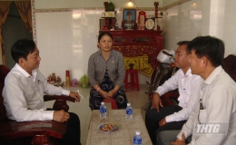 Tỉnh Tiền Giang thăm các gia đình có nạn nhân tử vong do tai nạn giao thông