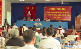 Chủ tịch HĐND tỉnh Tiền Giang Võ Văn Bình tiếp xúc cử tri huyện Châu Thành