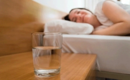 Uống nước trước khi ngủ có ngừa đột quỵ?