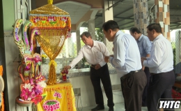 Lãnh đạo tỉnh Tiền Giang thăm gia đình công nhân qua đời do tai nạn lao động
