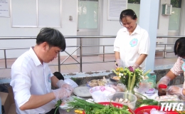 Huyện Gò Công Đông họp mặt ngày Thầy thuốc và tổ chức Hội thi nấu ăn