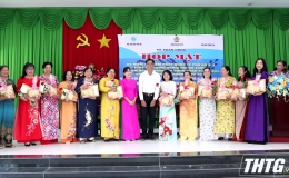 Hội Phụ nữ Xuân Đông họp mặt và tuyên dương gia đình hội viên tiêu biểu