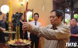 Thủ tướng Phạm Minh Chính  dâng hương tưởng niệm Anh hùng dân tộc Trương Định