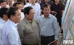 Thủ tướng Phạm Minh Chính khảo sát đê biển Gò Công và công trình Cầu Rạch Miễu 2