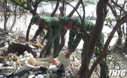 Liên tục phát hiện vật thể lạ nghi là ma túy  trôi dạt vào khu vực biên giới biển tỉnh Tiền Giang