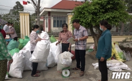 Xã Thành Công huyện Gò Công Tây ra mắt mô hình “Đổi rác thải nhựa lấy quà”