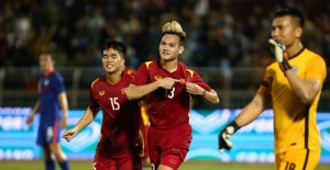 Đội tuyển Việt Nam dễ dàng đánh bại Singapore