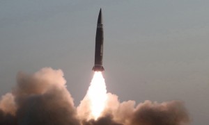 Triều Tiên lại phóng tên lửa, Nhật Bản cảnh báo người dân