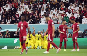 Qatar 0-2 Ecuador: Chênh lệch đẳng cấp và trận thua lịch sử