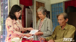 Lãnh đạo tỉnh Tiền Giang thăm gia đình chính sách ở thị xã Cai Lậy