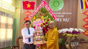 Lãnh đạo tỉnh Tiền Giang chúc mừng Đại lễ Phật đản