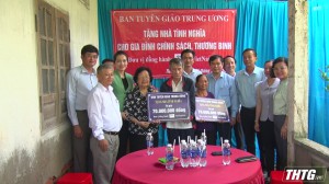 Ban Tuyên giáo Trung ương tặng nhà tình nghĩa cho gia đình chính sách ở Tiền Giang