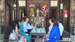Lãnh đạo tỉnh Tiền Giang viếng và thắp hương tại Đền thờ bà Nguyễn Thị Thập
