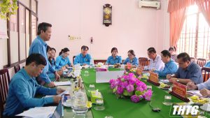 Tổng LĐLĐ Việt Nam làm việc với LĐLĐ tỉnh Tiền Giang