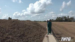 Huyện Gò Công Tây kiểm tra xử lý tình trạng khai thác đất mặt ruộng trái phép
