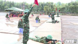 Chiến sĩ mới Trung đoàn 924 hoàn thành chương trình kiểm tra “3 tiếng nổ”