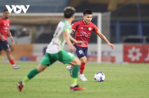Quang Hải có thể lỡ cơ hội đấu MU