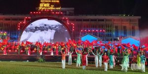 Chương trình nghệ thuật “Đất nước trọn niềm vui” tái hiện Đại thắng mùa Xuân 1975