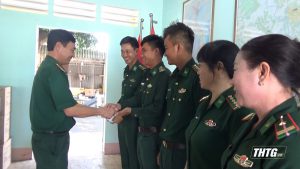 Bộ đội Biên phòng Tiền Giang thăm, động viên cán bộ tham gia nhiệm vụ huấn luyện, diễu binh diễu hành