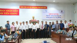Khai giảng khóa học “Kỹ năng ứng dụng AI trong quản trị văn phòng”