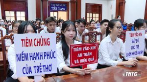 Tiền Giang mít tinh hưởng ứng Tuần lễ Tiêm chủng thế giới